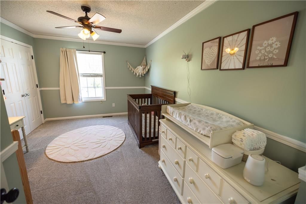 11907 N Holmes Court — photo 10