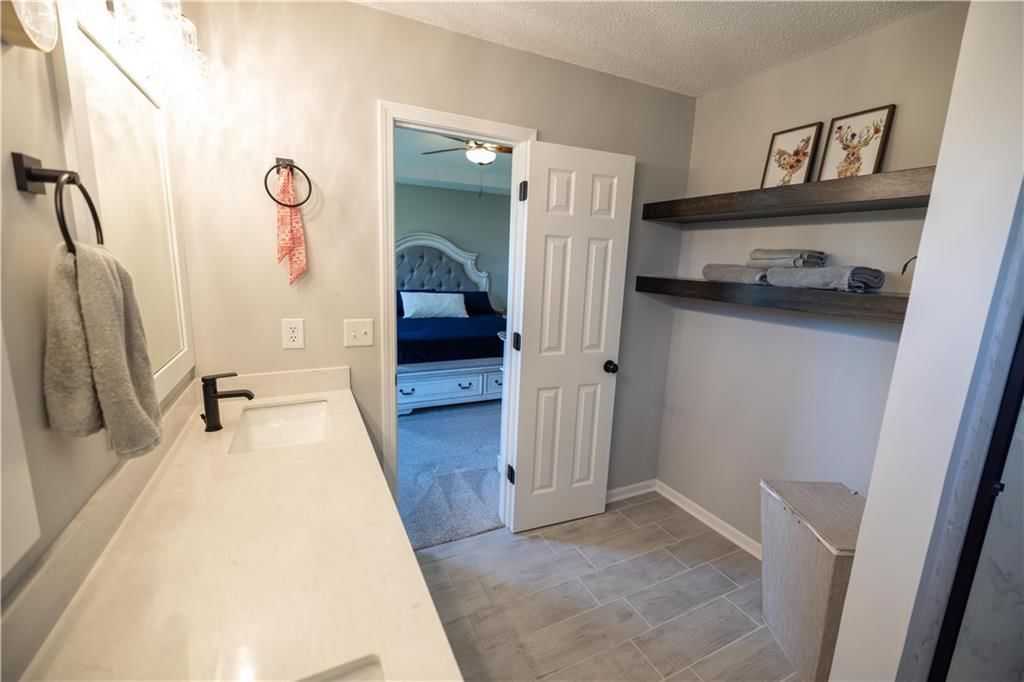 11907 N Holmes Court — photo 14