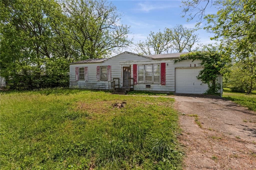 1729 Lockhart Lane — photo 3