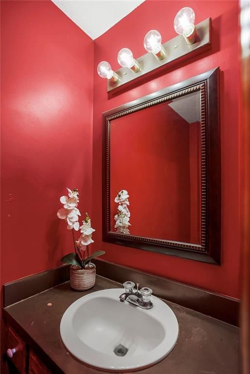639 NE Bordner Drive — photo 13