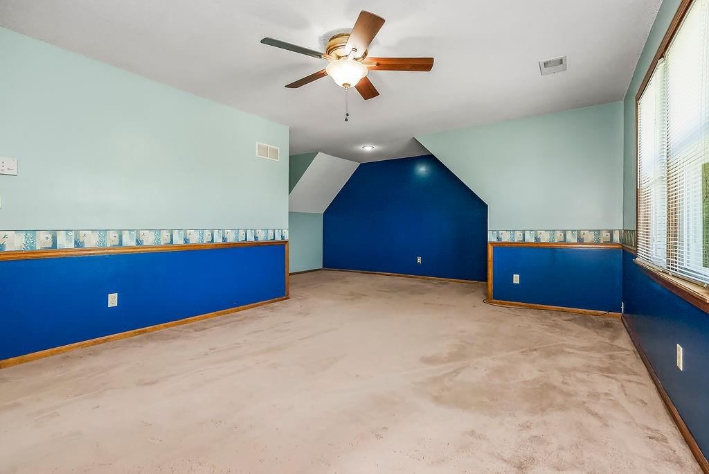 639 NE Bordner Drive — photo 18