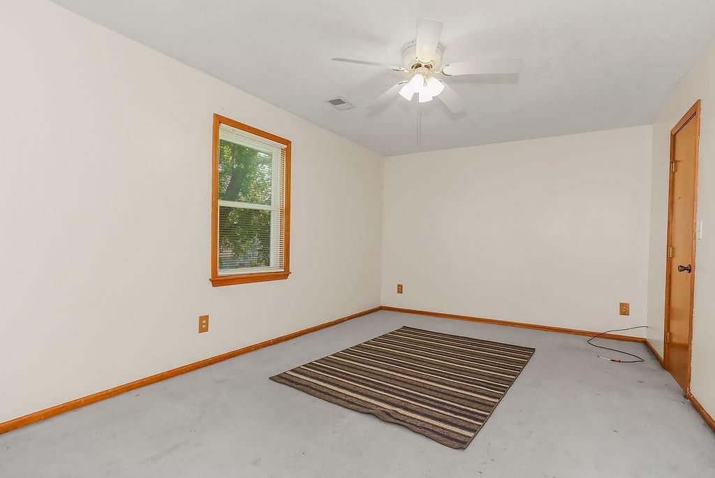 639 NE Bordner Drive — photo 24