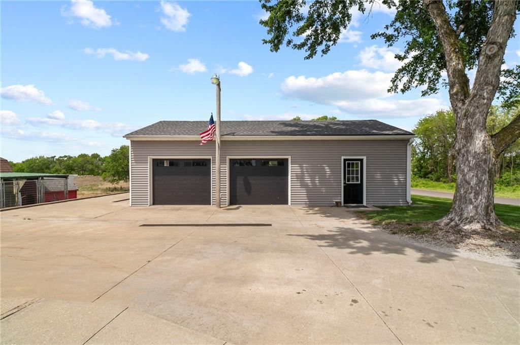6120 70th Road SE — photo 3