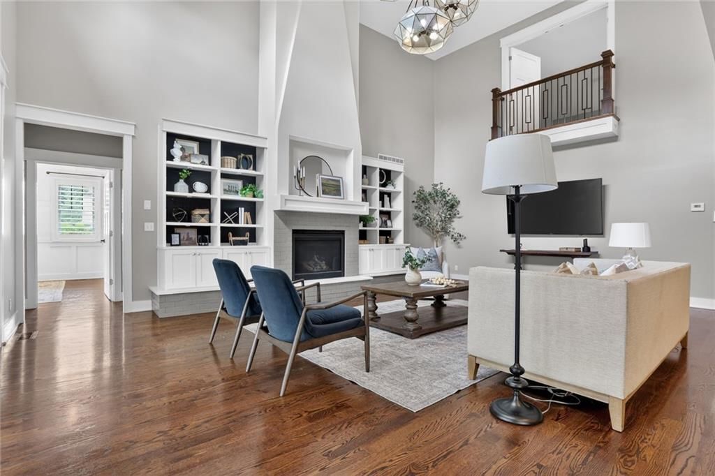 2807 W 50th Terrace — photo 8