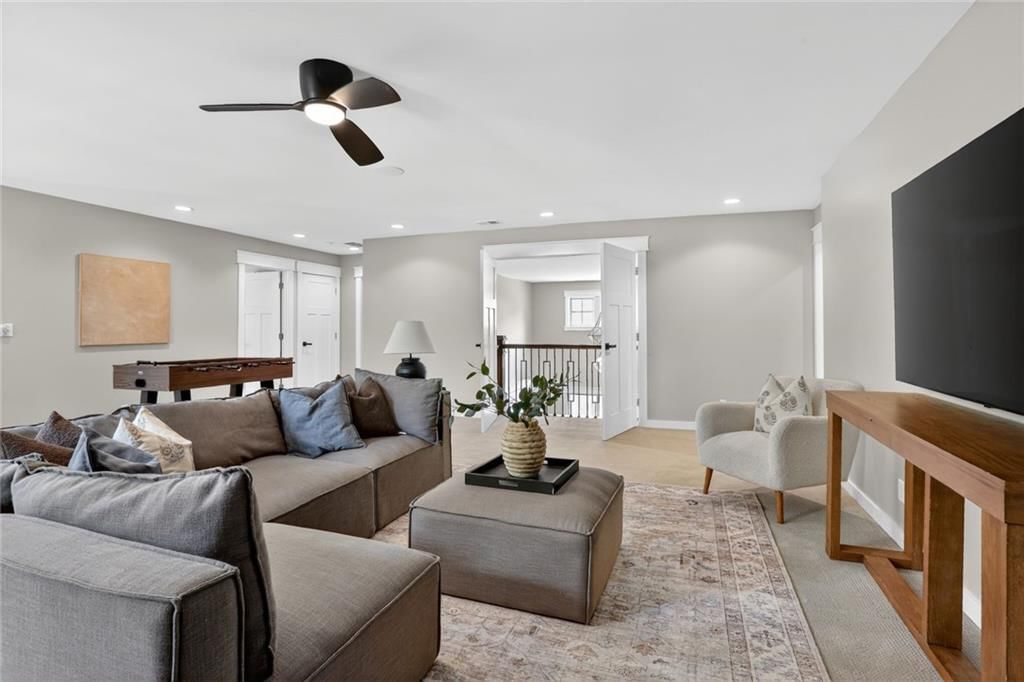 2807 W 50th Terrace — photo 24