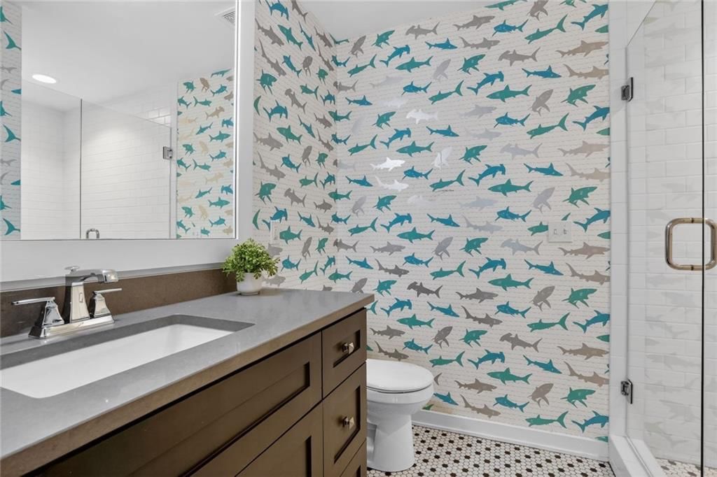 2807 W 50th Terrace — photo 32