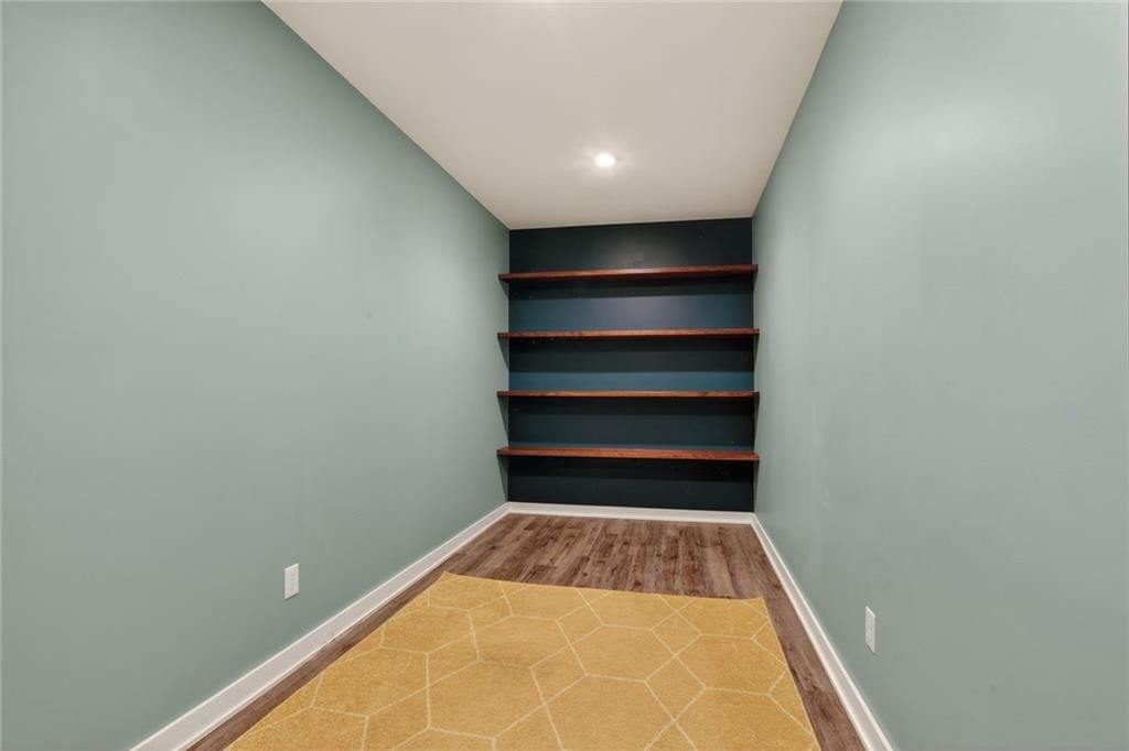 2807 W 50th Terrace — photo 36