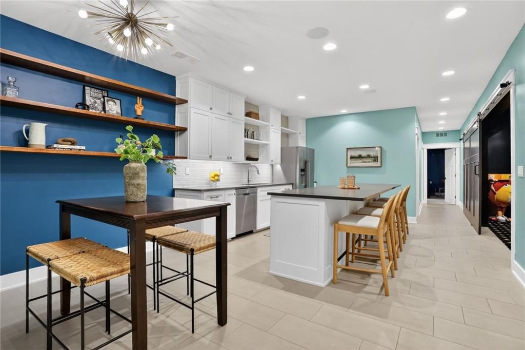 2807 W 50th Terrace — photo 37