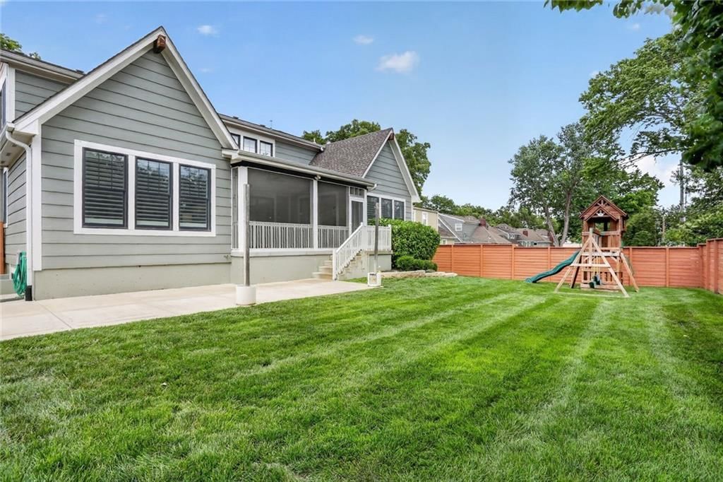 2807 W 50th Terrace — photo 49