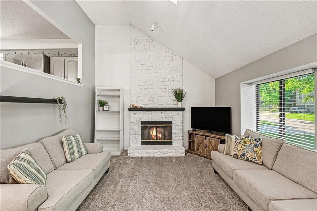 14426 W 92nd Terrace — photo 4