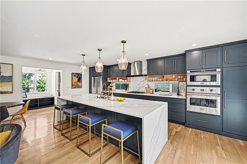 245 W 61st Street — photo 11