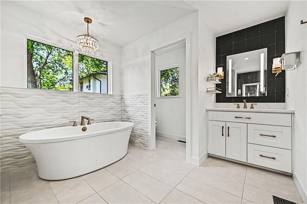 245 W 61st Street — photo 17