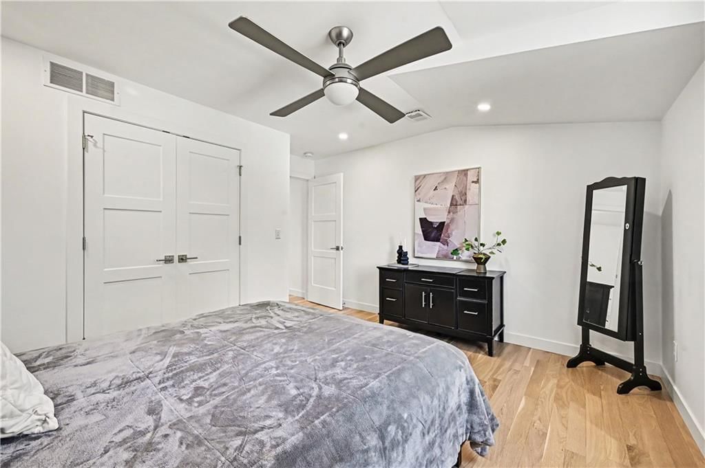 245 W 61st Street — photo 24