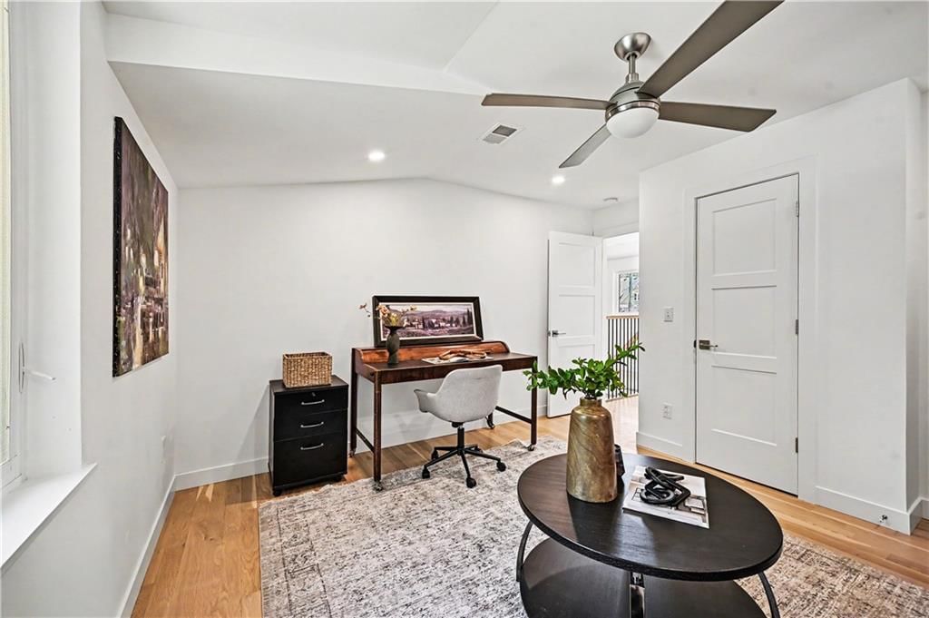 245 W 61st Street — photo 28