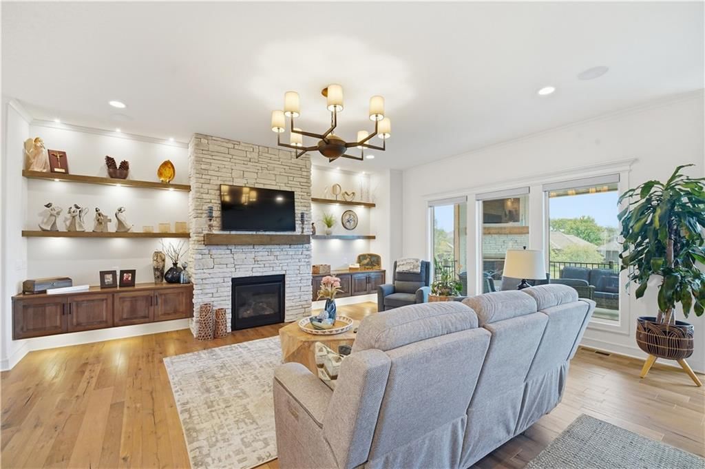 4217 NE Overbrook Drive — photo 8