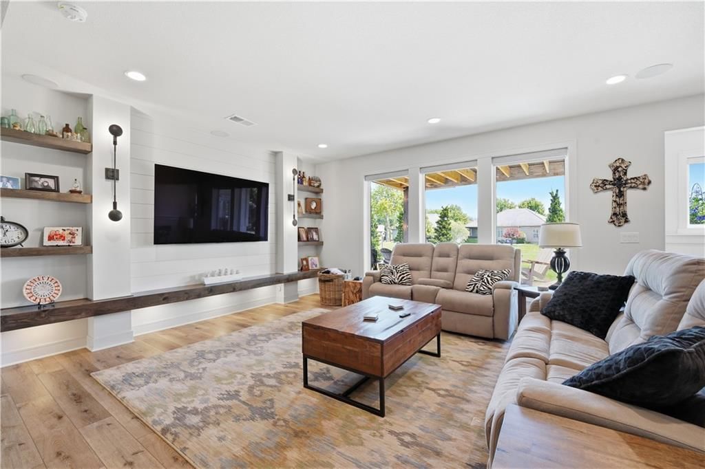 4217 NE Overbrook Drive — photo 37