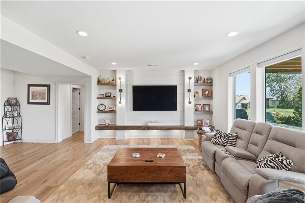 4217 NE Overbrook Drive — photo 38