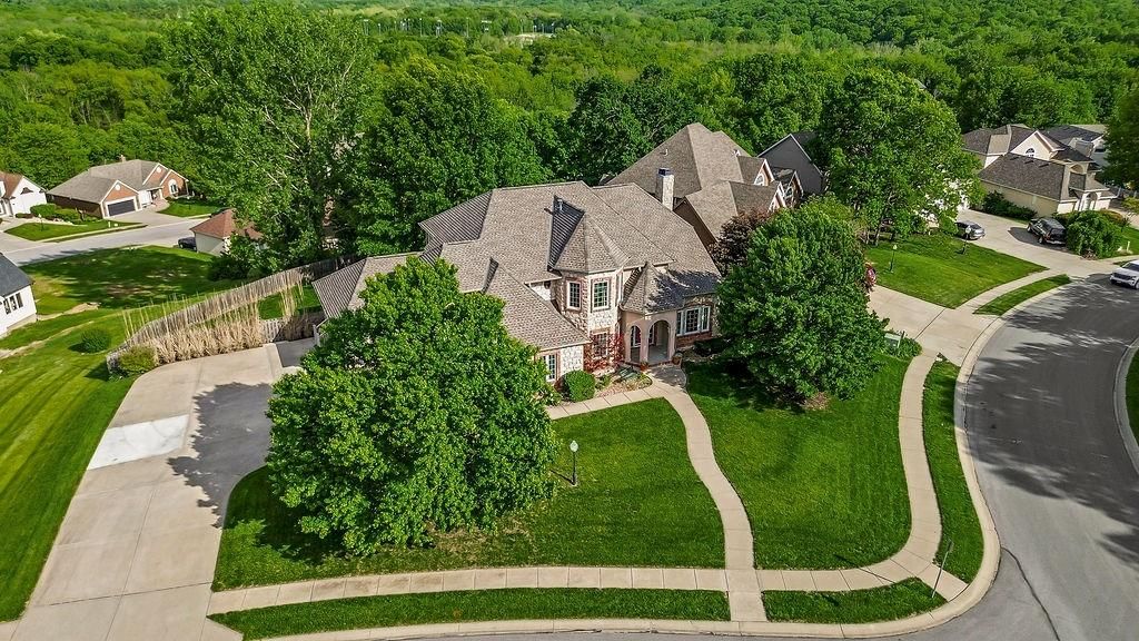 6905 N Charleston Drive — photo 3