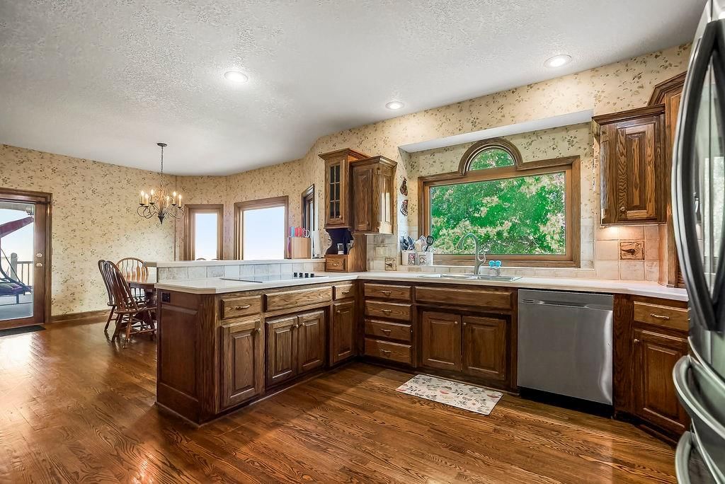 6905 N Charleston Drive — photo 14