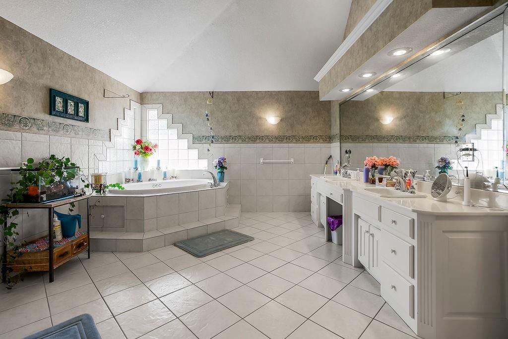 6905 N Charleston Drive — photo 28