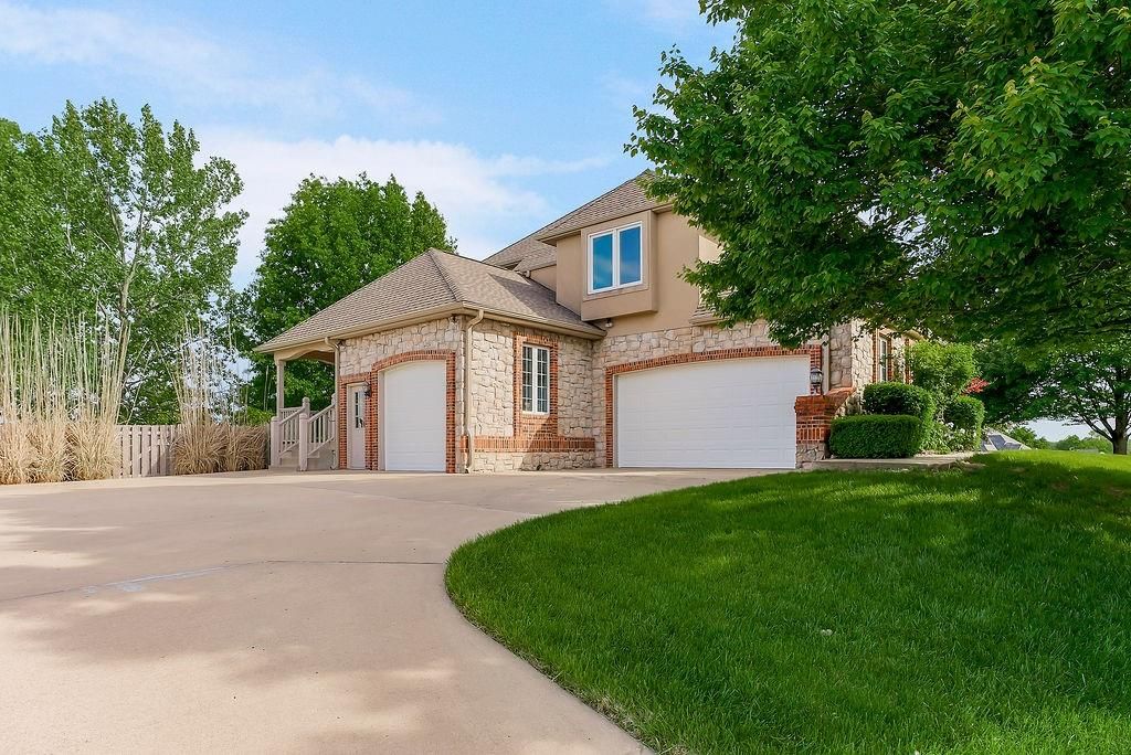 6905 N Charleston Drive — photo 39
