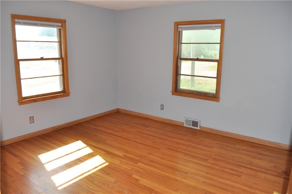 304 W Vermont Street — photo 9