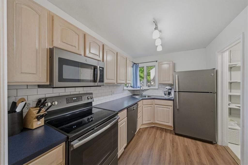 5207 Ash Street — photo 10
