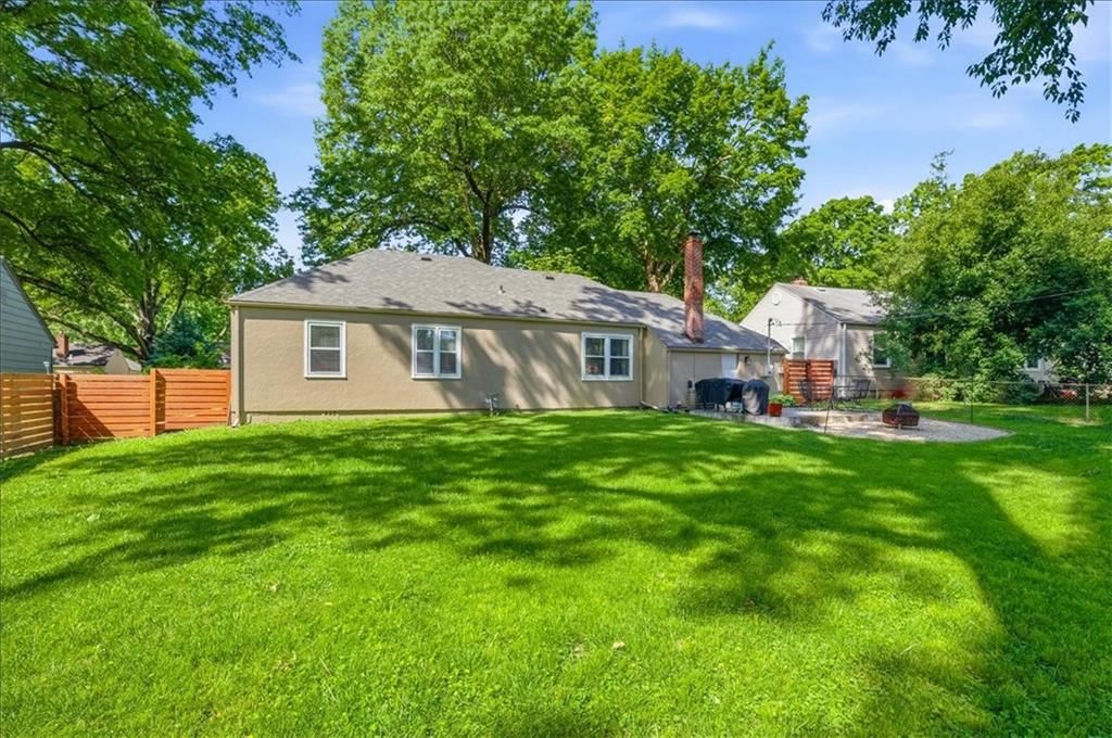 5207 Ash Street — photo 22