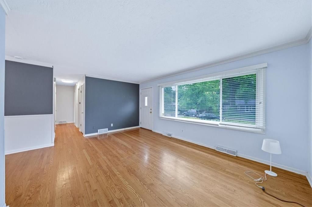 3428 W 77th Terrace — photo 5