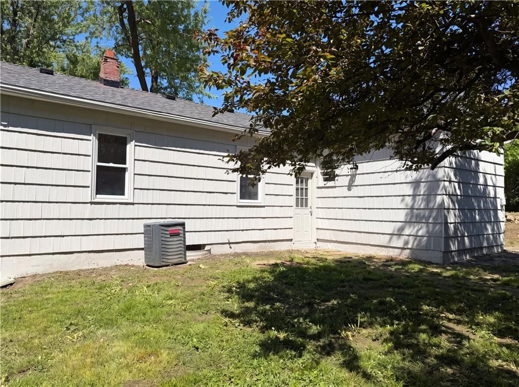 5333 N Euclid Avenue — photo 14
