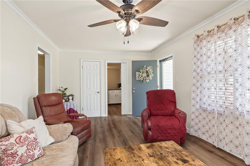 2718 Southwest Trail — photo 13