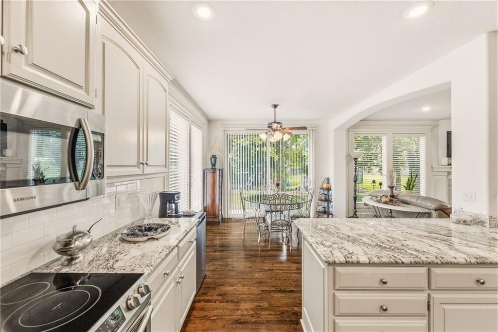 249 NE Misty Meadow Drive — photo 29