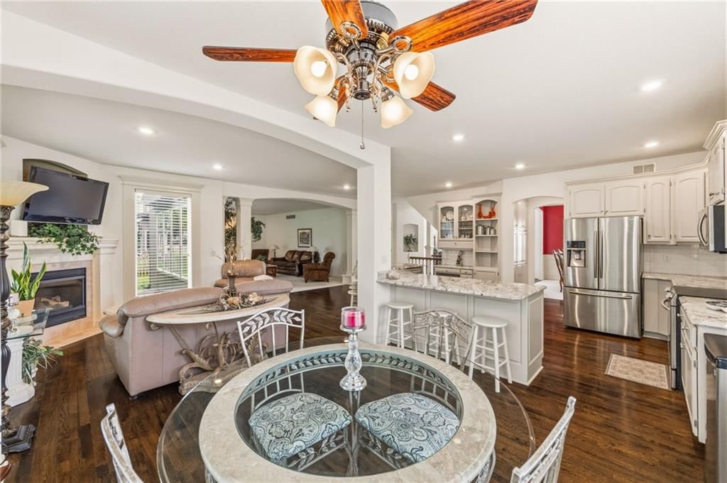 249 NE Misty Meadow Drive — photo 32