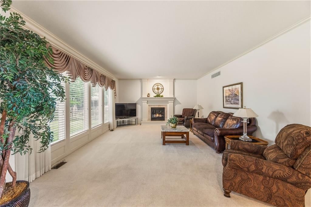 249 NE Misty Meadow Drive — photo 38
