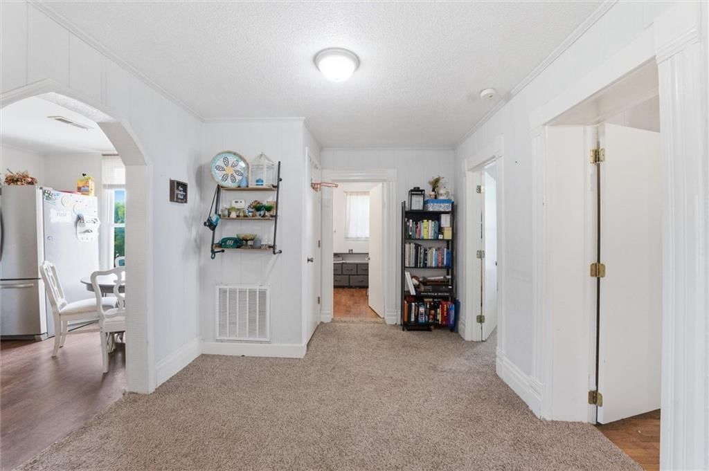304 E Forest Street — photo 4