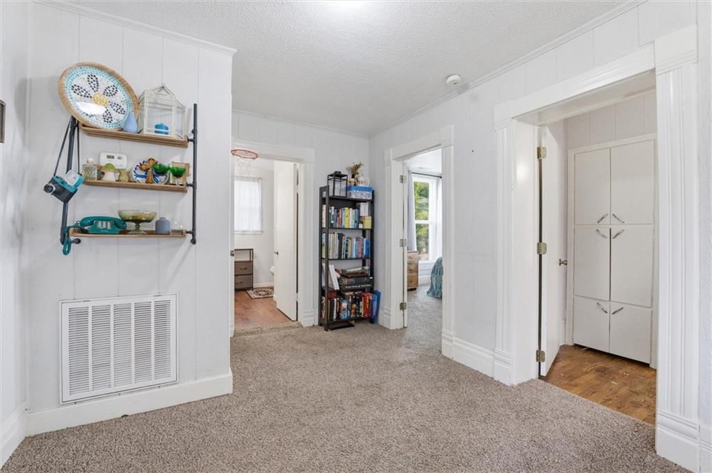 304 E Forest Street — photo 6