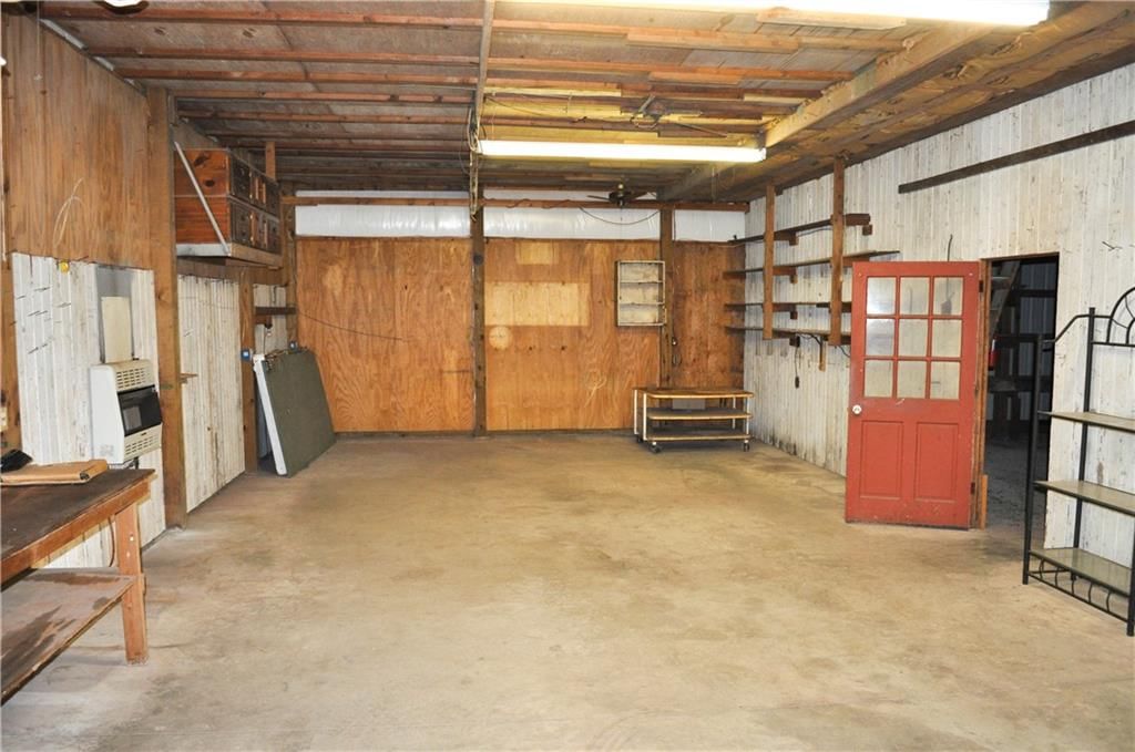 214 N Young Avenue — photo 6