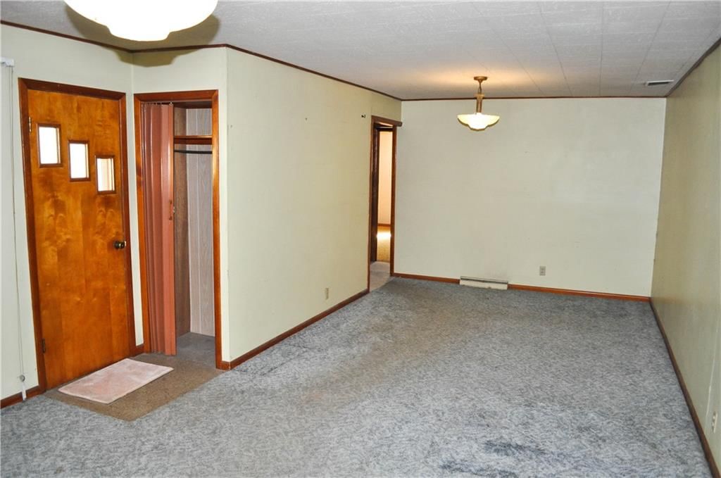 214 N Young Avenue — photo 14