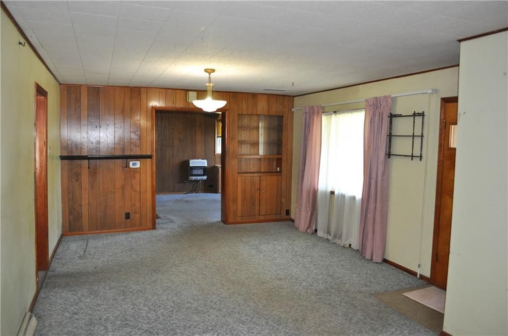 214 N Young Avenue — photo 15
