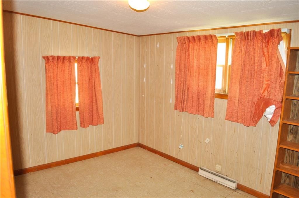 214 N Young Avenue — photo 16