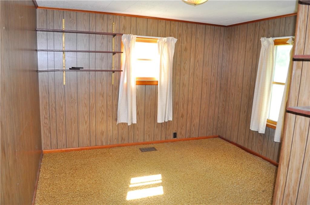 214 N Young Avenue — photo 18
