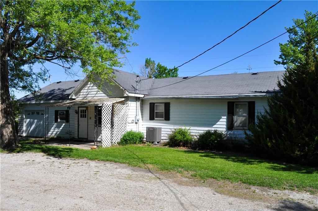 214 N Young Avenue — photo 22