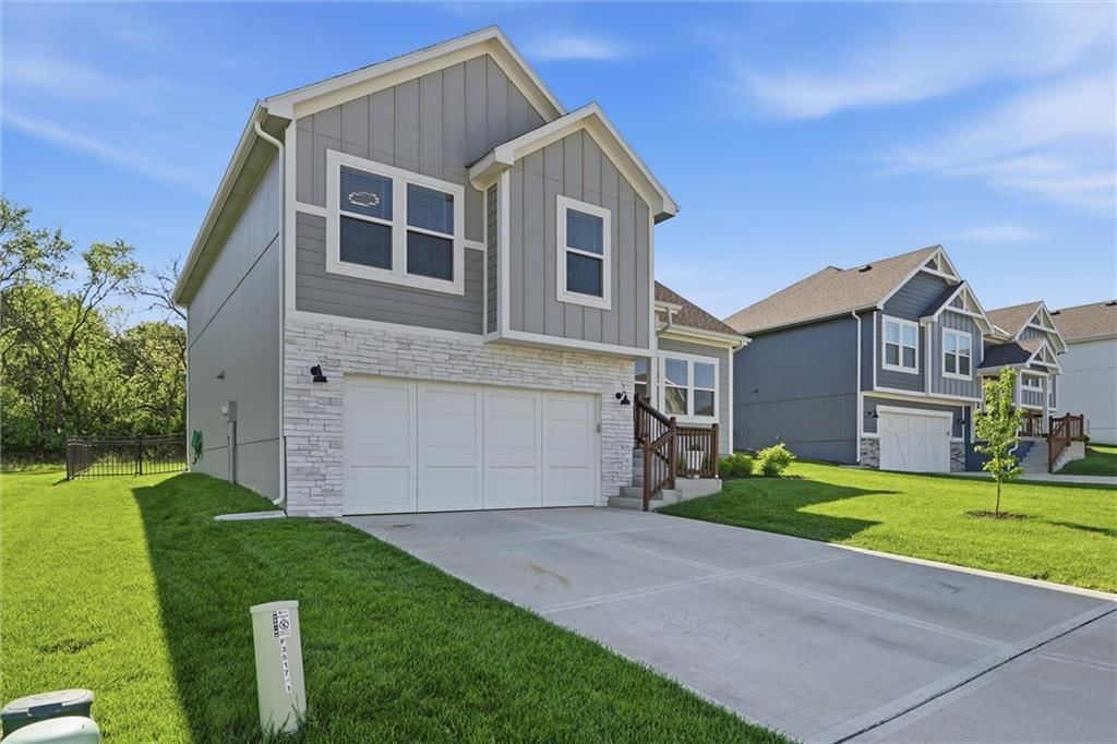 3517 SE Corbin Drive — photo 3