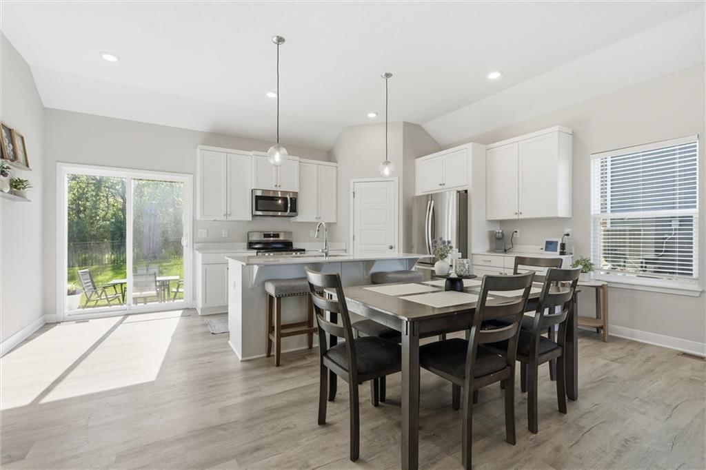 3517 SE Corbin Drive — photo 11