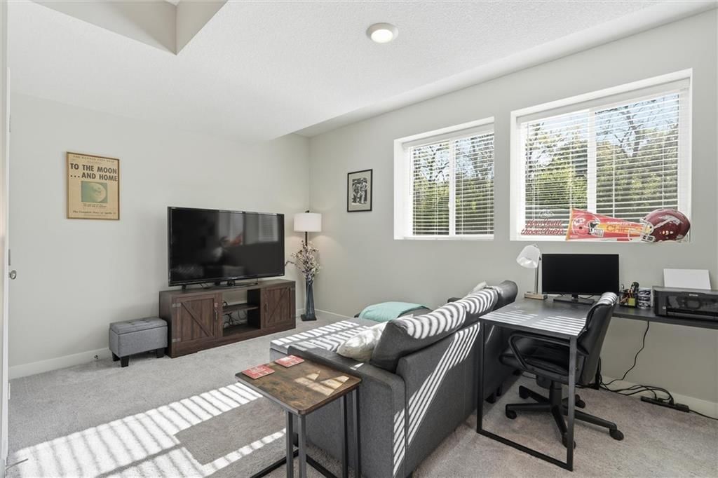 3517 SE Corbin Drive — photo 30