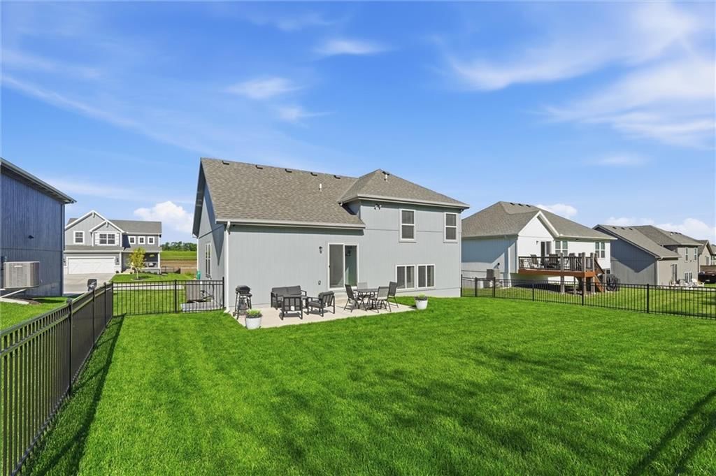 3517 SE Corbin Drive — photo 37