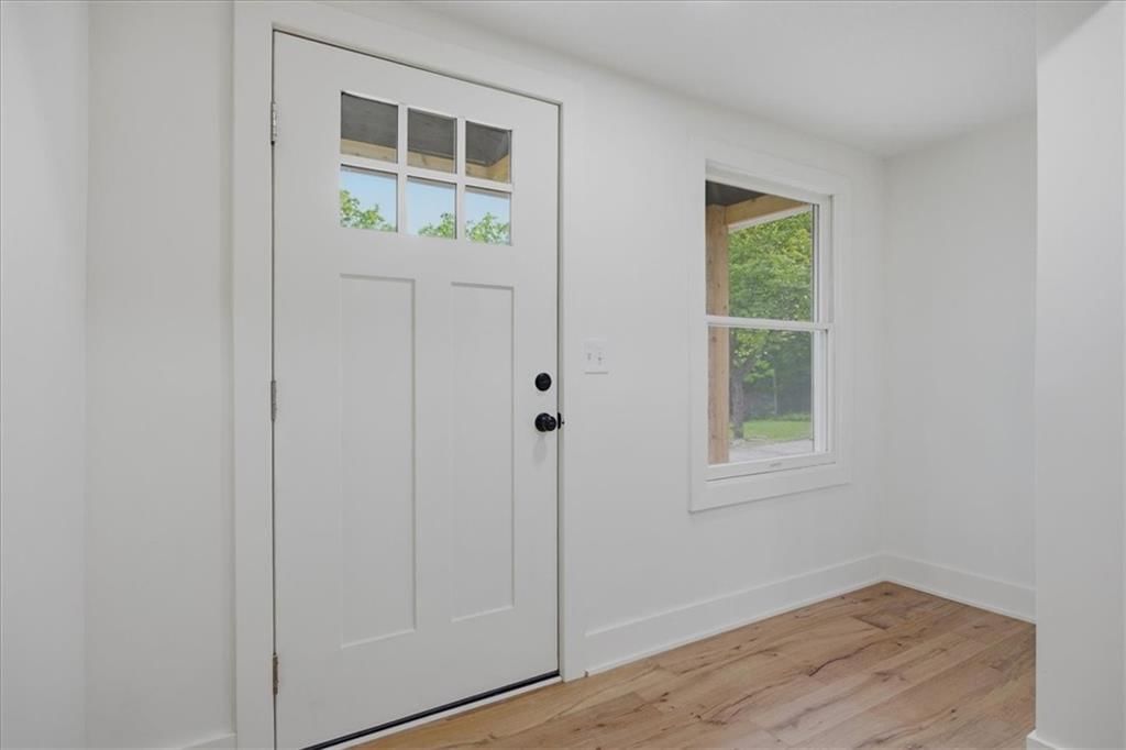 28 TLA Lake Shore Drive — photo 5