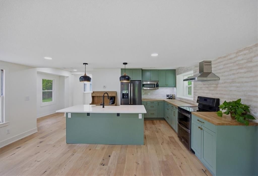 28 TLA Lake Shore Drive — photo 7