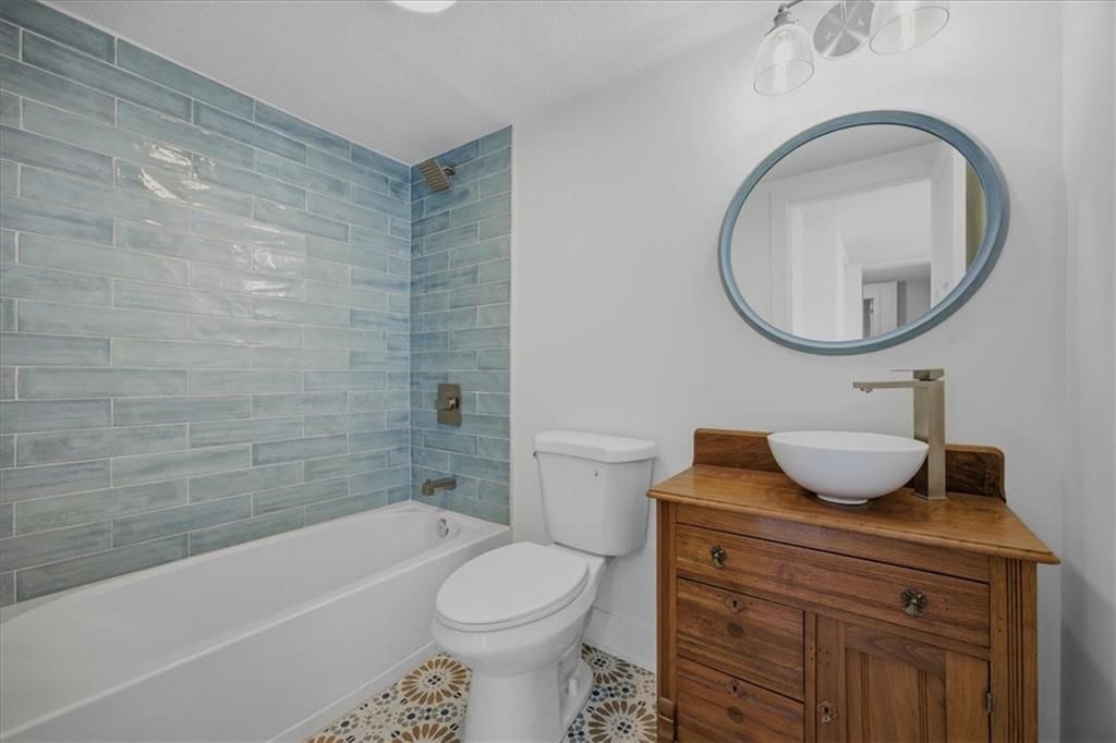 28 TLA Lake Shore Drive — photo 21