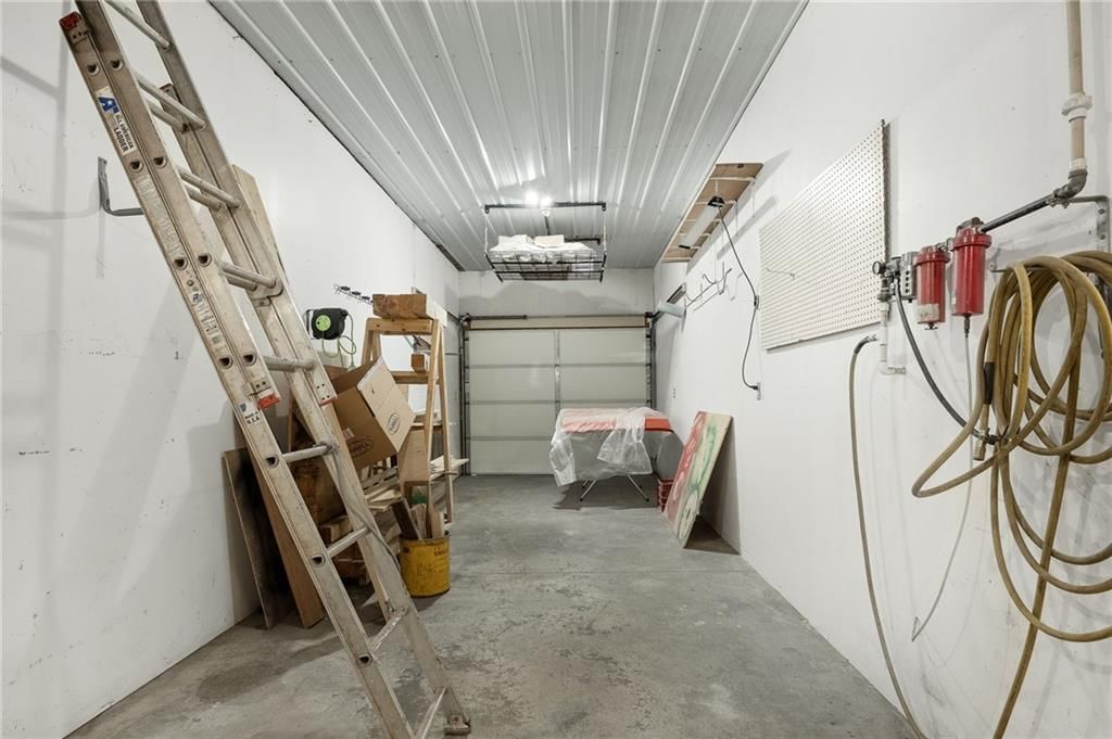 5703 SE Meadow Oak Terrace — photo 40